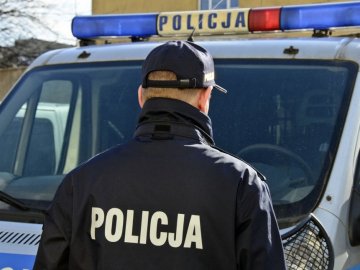 У Польщі на території костелу знайшли мертвим молодого українця