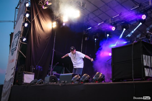 «Шикидим», лірика і вибуховий «O.Torvald»: перший день «Бандерштату». ФОТО