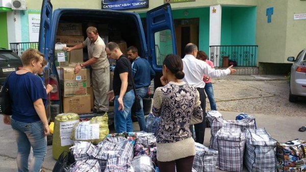 Волиняни знову везуть передачі на Схід