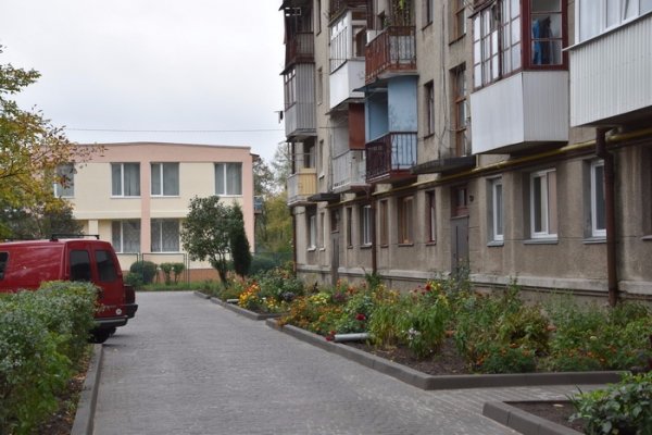 Як луцькі двори змінюються після ремонту. ФОТО