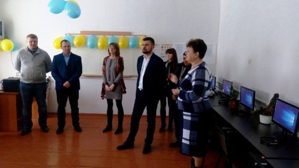 На Волині у сільській  школі з'явився комп'ютерний клас