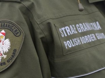 У Польщі троє українців видавали фальшиві документи іноземцям