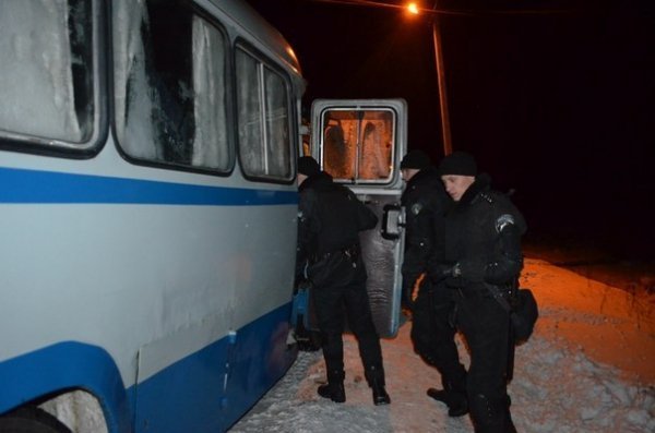 Як Автомайдан «стеріг» луцьких солдатів. ФОТО