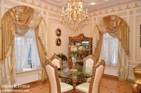 Маєток «самозакоханого Пшонки». ФОТО