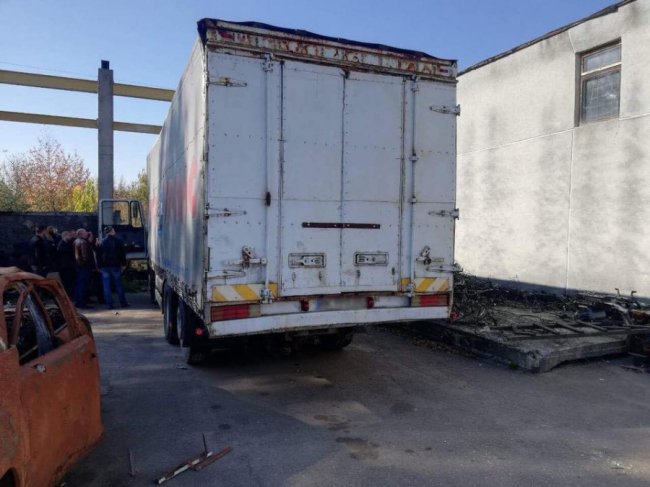 На Волині знайшли фуру з краденою нафтою. ФОТО