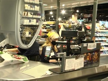 Українці можуть отримати пенсію на касах супермаркетів