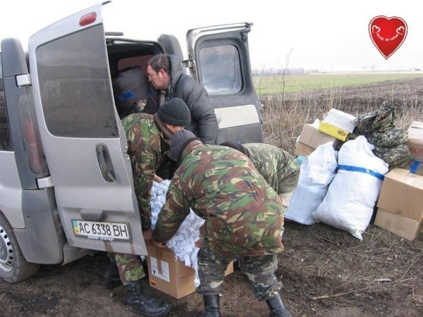 З Волині на фронт відправили першу «бандероль» допомоги. ФОТО