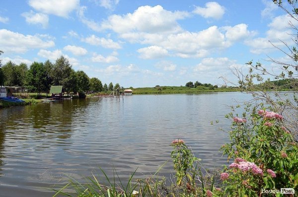 Глибина – до двох метрів.