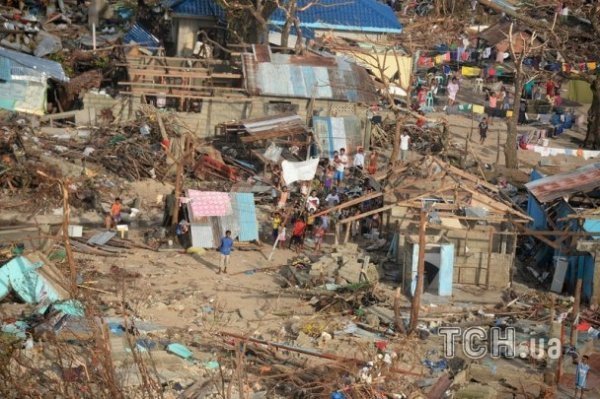 Жахливі  фото тайфуну «Хайянь» на Філіппінах 