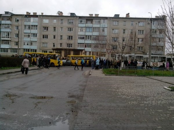 У Луцьку ‒ потрійна аварія. ФОТО. ДОПОВНЕНО