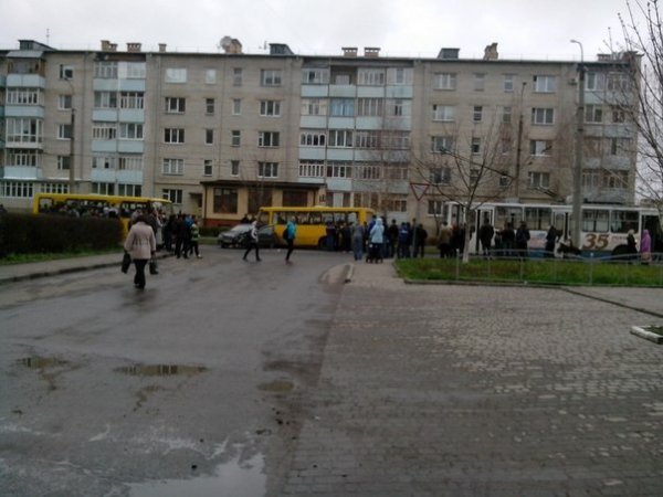 У Луцьку ‒ потрійна аварія. ФОТО. ДОПОВНЕНО