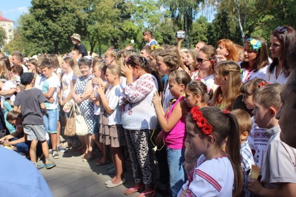 Маленькі лучани показали козацьку стійкість та витривалість. ФОТО