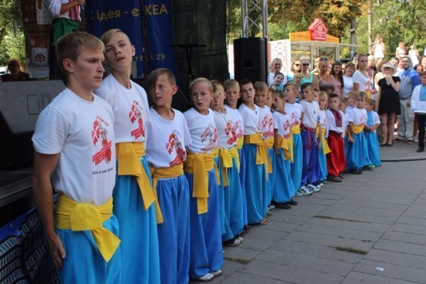 Маленькі лучани показали козацьку стійкість та витривалість. ФОТО