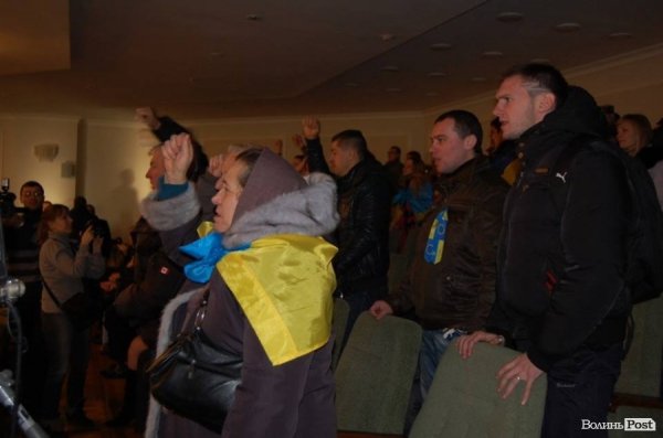 Четвертий день Нового Майдану у Луцьку. ФОТО