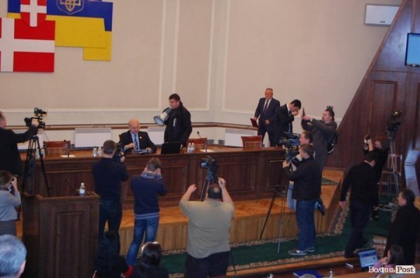 Четвертий день Нового Майдану у Луцьку. ФОТО