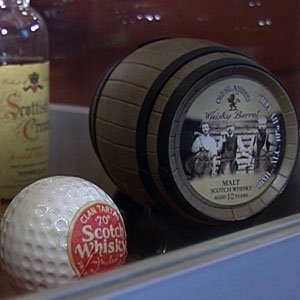 Волинянин колекціонує алкоголь в міні-пляшках. ФОТО