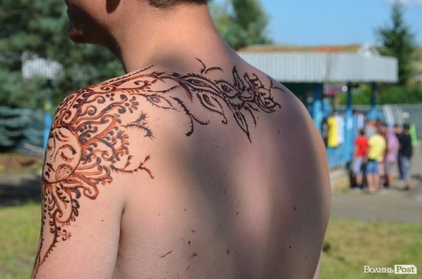 Як тисячі людей відривалися на фестивалі «Захід». ФОТО