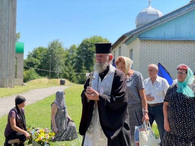 На Волині попрощалися із загиблим бійцем. ФОТО