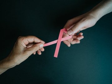 Благодійний фонд «СТОПРАК» надасть ліки для гормонотерапії для 110 онкопацієнток