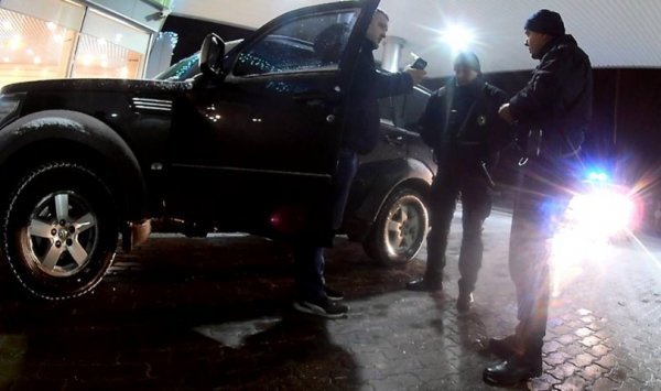 За кермом Dodge у Луцьку спіймали п’яного бізнесмена