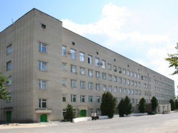 Перестріли після роботи: очільниця волинської лікарні заявила про погрози та залякування