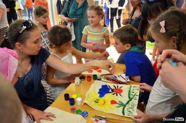 Фестиваль мам у Луцьку. ФОТО