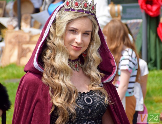 «Волинська княжна»: кому дістався титул та корона. ФОТО