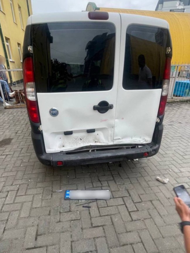 Подвійне ДТП у Луцьку: у п'яної водійки знайшли наркотики, у салоні перебувала дитина