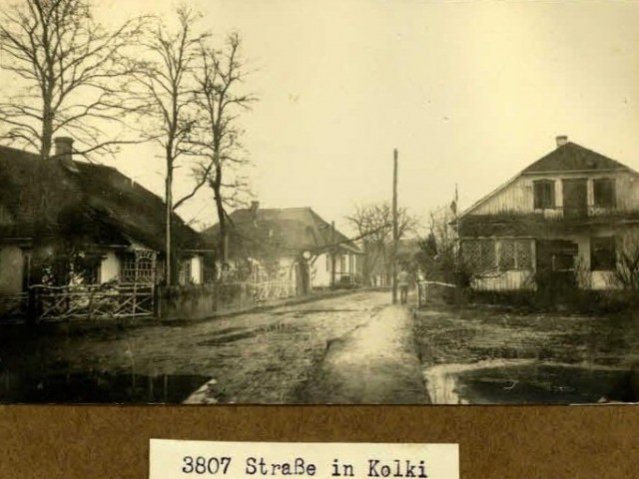 Опублікували цікаві фото селища Колки періоду Першої світової війни