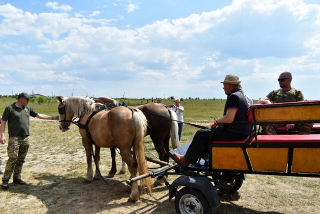 Для 28 поранених воїнів, які проходять реабілітацію на Волині, організували екскурсію