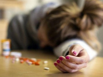 У Луцьку 16-річна дівчина хотіла покінчити з життям