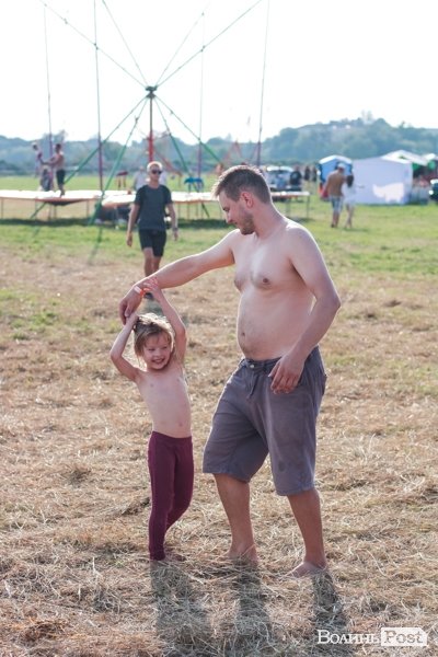 Другий день «Бандерштату» в обличчях та миттєвостях. ФОТОРЕПОРТАЖ