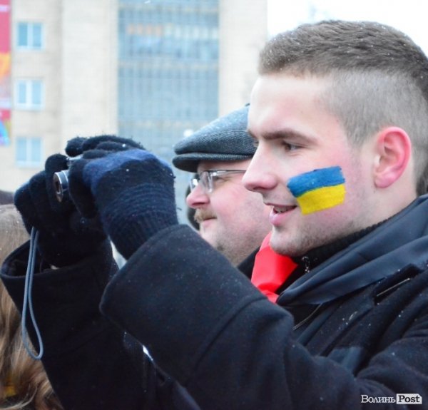 У Луцьку побудували «живий ланцюг». ФОТО