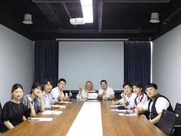 У ВНУ китайці успішно склали іспит з української мови