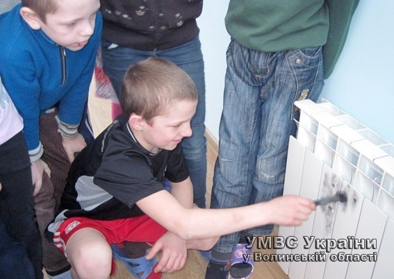 Ковельські міліціонери провели виховну бесіду із дітьми з неблагополучних сімей. ФОТО