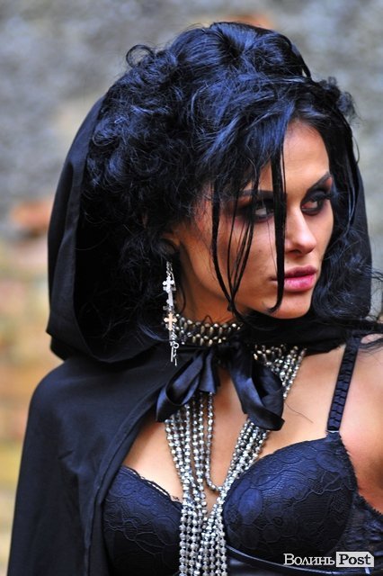 «Стильний Хеллоуїн»: фотопленер у закинутому форті