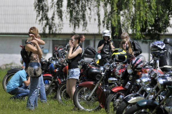 Байкери-«терапевти» влаштували свято для дітей. ФОТО