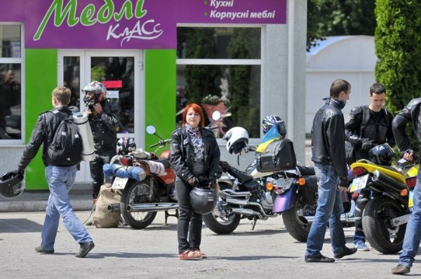 Байкери-«терапевти» влаштували свято для дітей. ФОТО