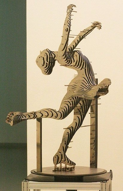 Корейський дизайнер створює вишукані скульптури із заліза. ФОТО