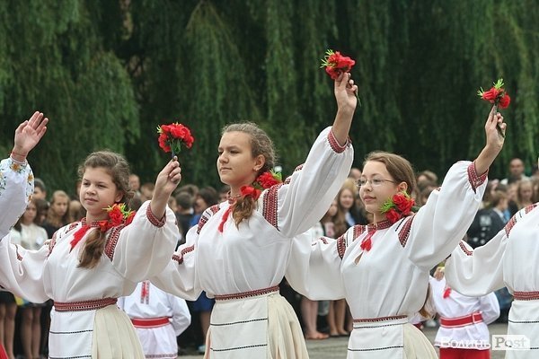 Перше вересня у луцькій школі №9. ФОТО