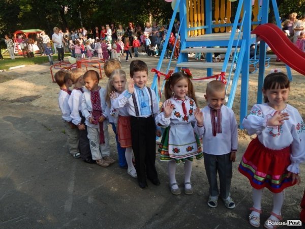 У луцькому садочку з’явився новий дитячий майданчик. ФОТО*