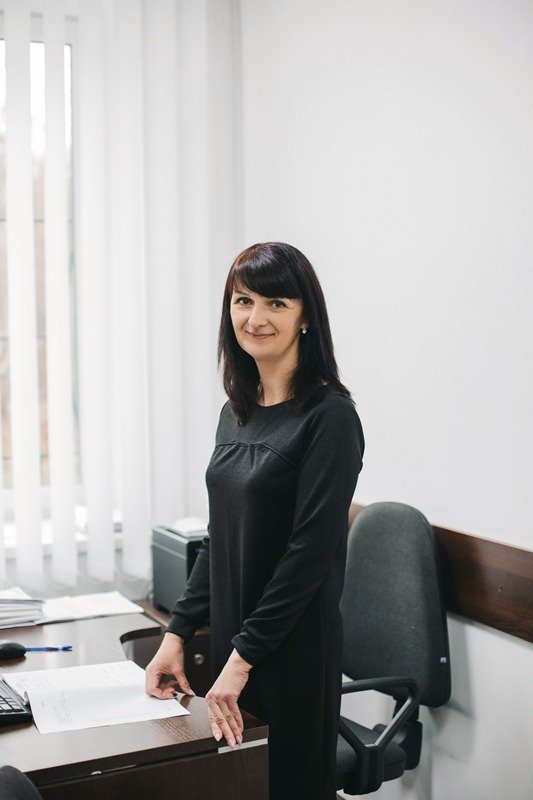 Хтось любить гітару, хтось – лижі, а ще хтось – спортзал: у Луцькому міськрайоному суді розповіли про найкращих працівників. ФОТО