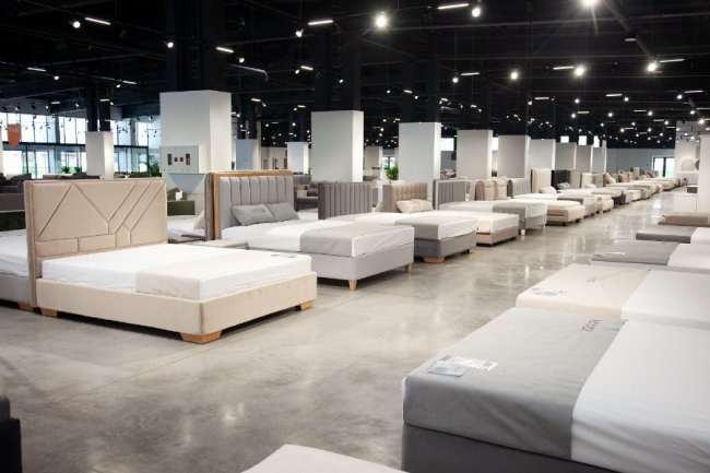 Луцьк!  Найбільший меблевий салон в області відкриють вже цієї неділі! Реклама.