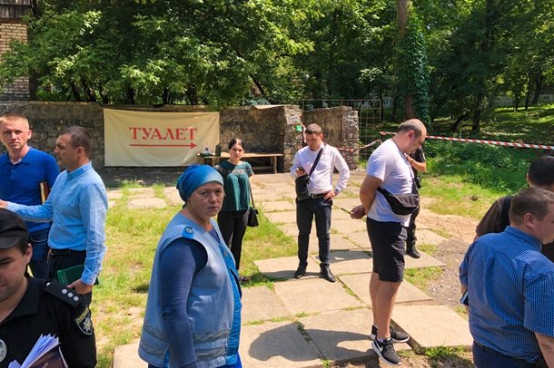 У громадському туалеті Києва знайшли тіло касира