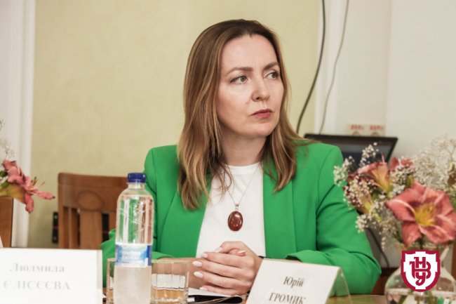 Найбільший виш Волині святкує 30-річчя: відбувся круглий стіл