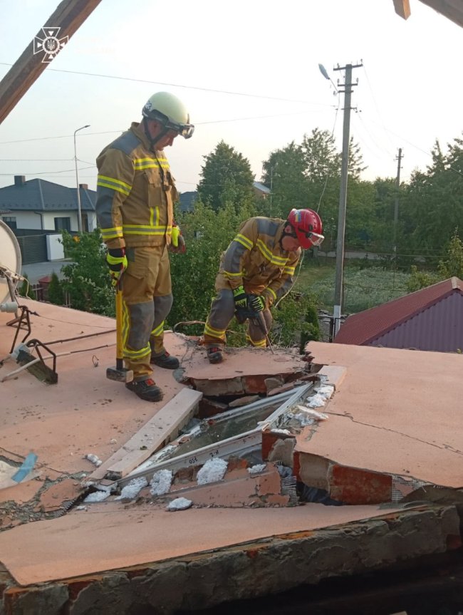 На Волині від буревію постраждали житлові будинки. ФОТО