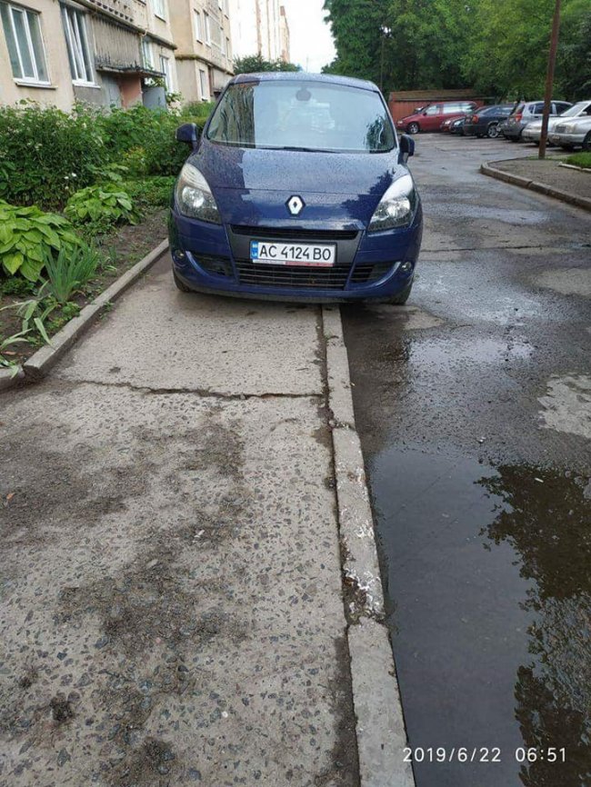 У Луцьку влаштували «полювання» на «автоандонів»