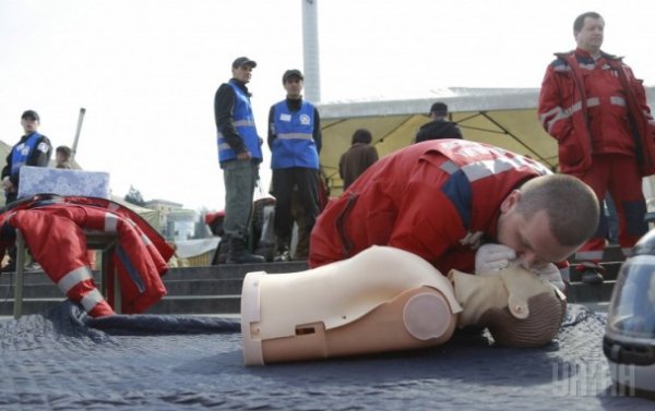 На Майдані здавали кров та робили аналізи. ФОТО