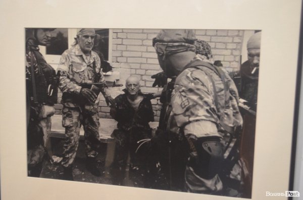 У Луцьку презентували виставку відомого фотографа-документаліста. ФОТО