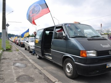 Акція протесту таксистів у Львові. ФОТО. ВІДЕО